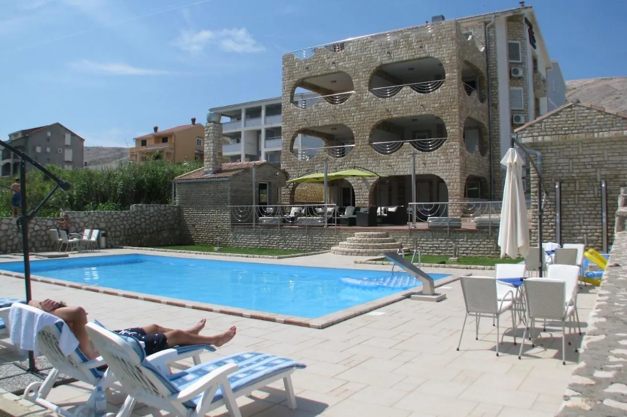 Pool Apartment Galeb Pag Town