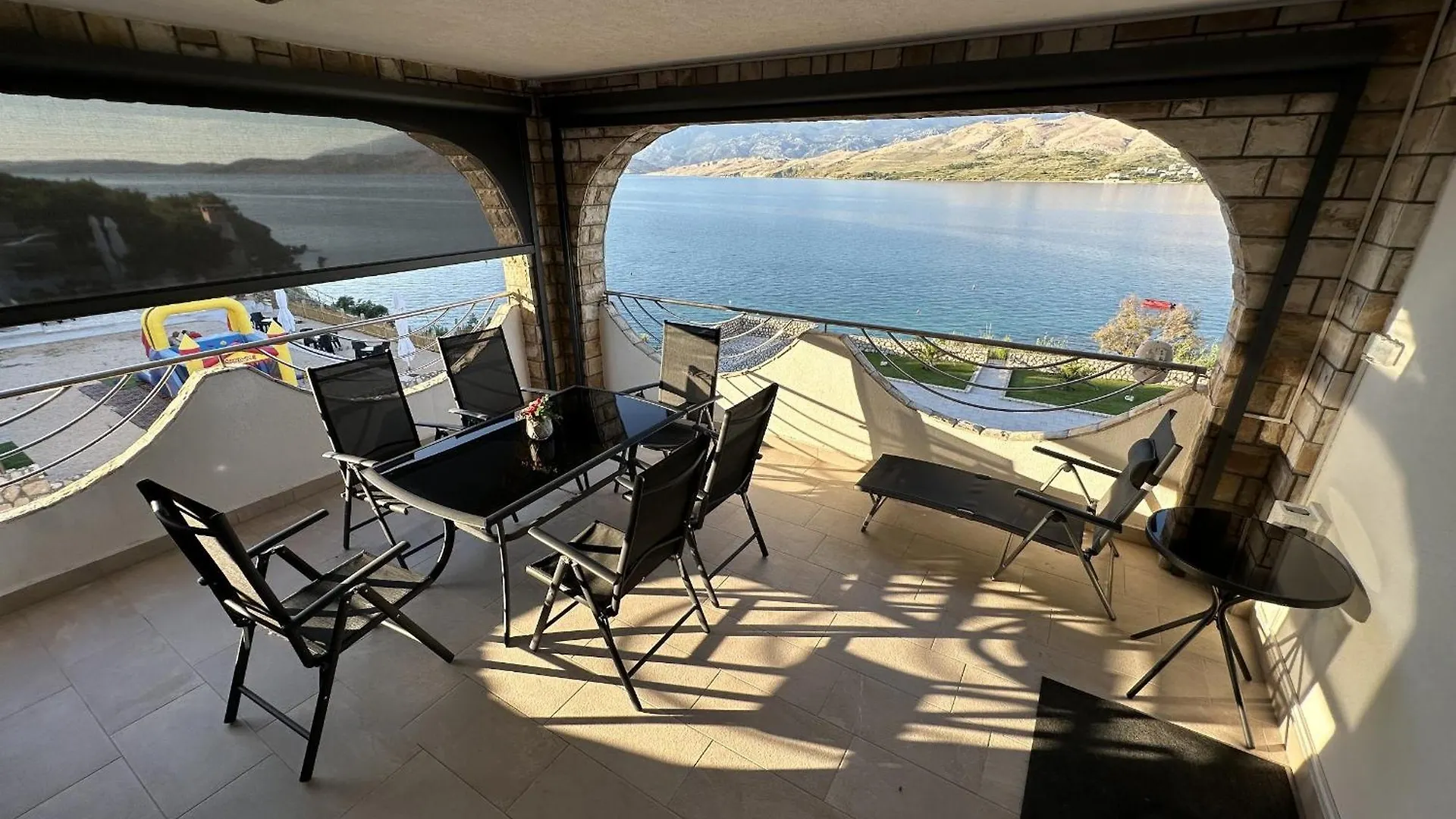 Pool Apartment Galeb Pag Town